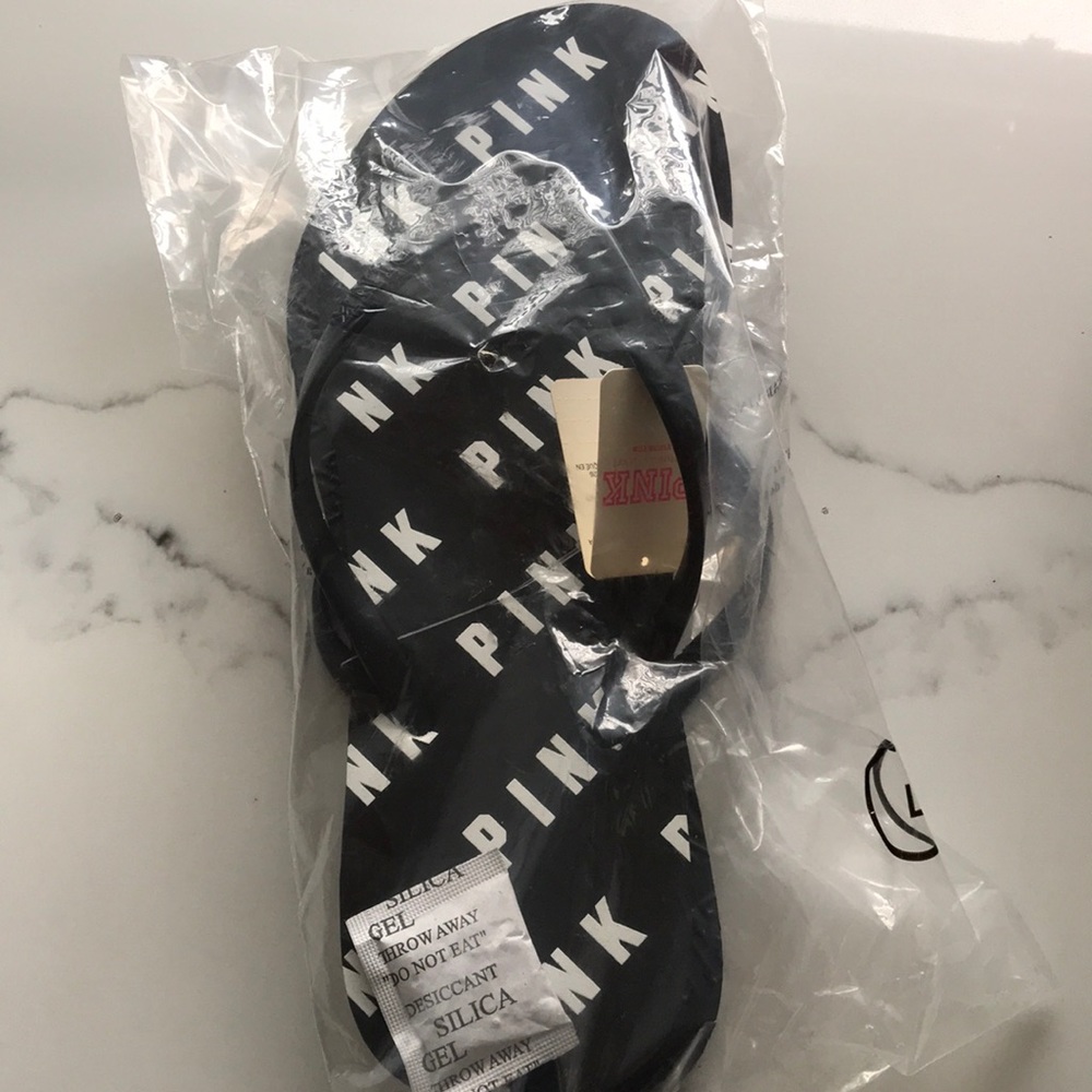 PINK Victoria Secret flipflops
